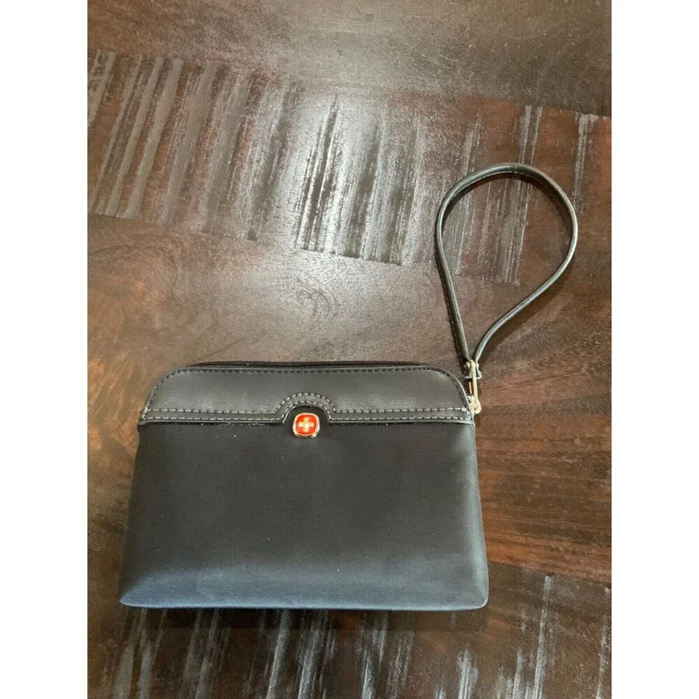 NWOT Swiss Gear Pouch Wristlet Cord Case Bag